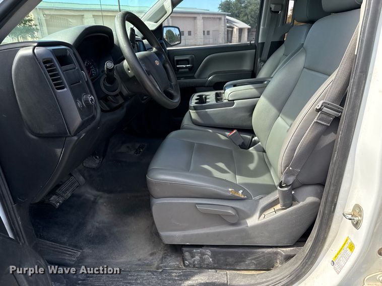 image for item ED5629 2015 Chevrolet Silverado 1500 Crew Cab pickup truck