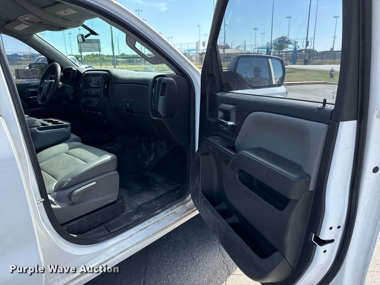 image for item ED5629 2015 Chevrolet Silverado 1500 Crew Cab pickup truck