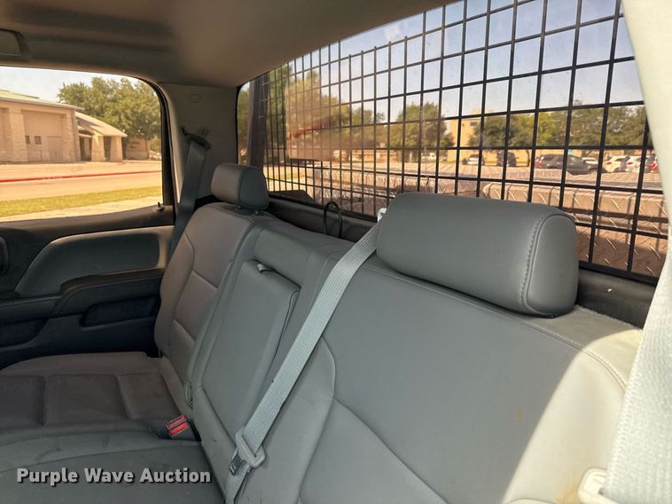 image for item ED5629 2015 Chevrolet Silverado 1500 Crew Cab pickup truck