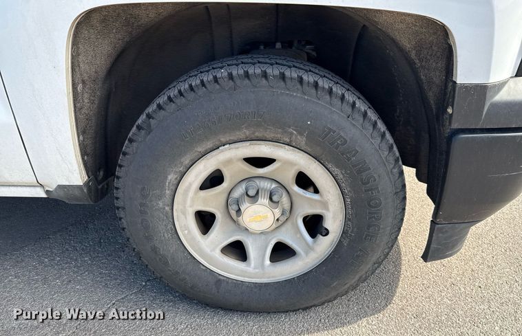 image for item ED5629 2015 Chevrolet Silverado 1500 Crew Cab pickup truck