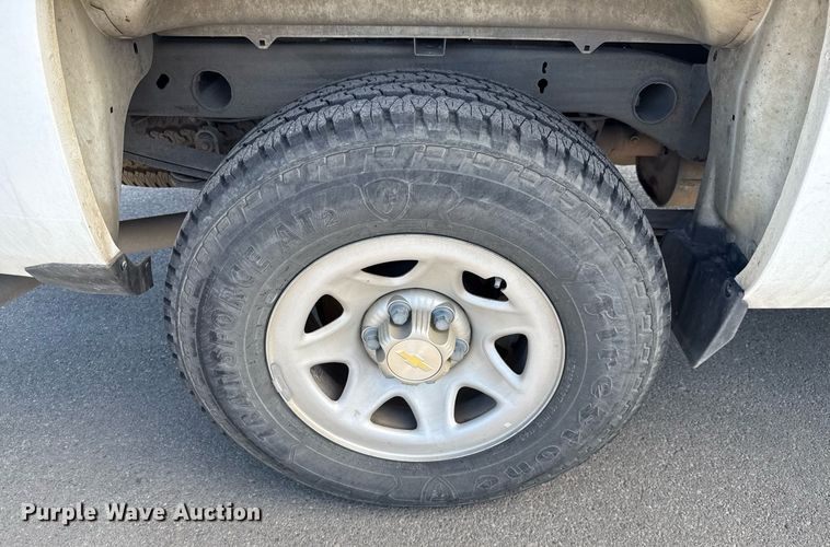 image for item ED5629 2015 Chevrolet Silverado 1500 Crew Cab pickup truck