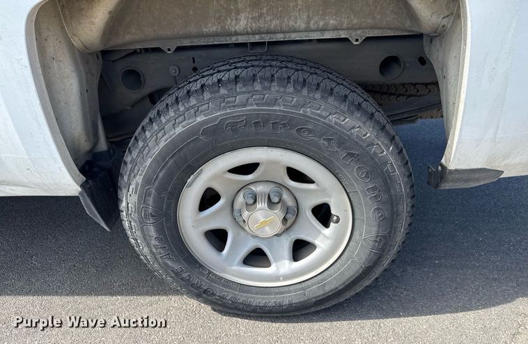 image for item ED5629 2015 Chevrolet Silverado 1500 Crew Cab pickup truck