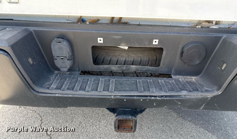 image for item ED5631 2014 Chevrolet Silverado 1500 Crew Cab pickup truck