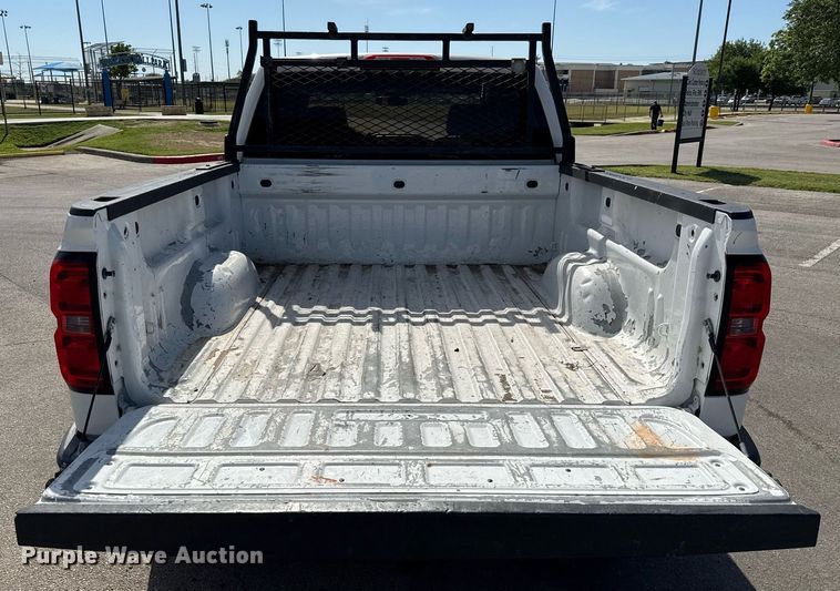 image for item ED5631 2014 Chevrolet Silverado 1500 Crew Cab pickup truck