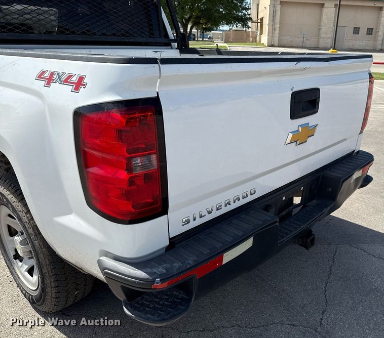 image for item ED5631 2014 Chevrolet Silverado 1500 Crew Cab pickup truck