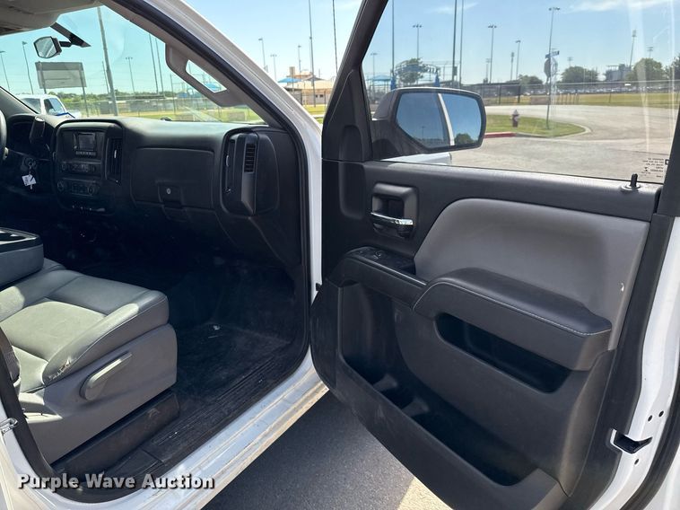 image for item ED5631 2014 Chevrolet Silverado 1500 Crew Cab pickup truck