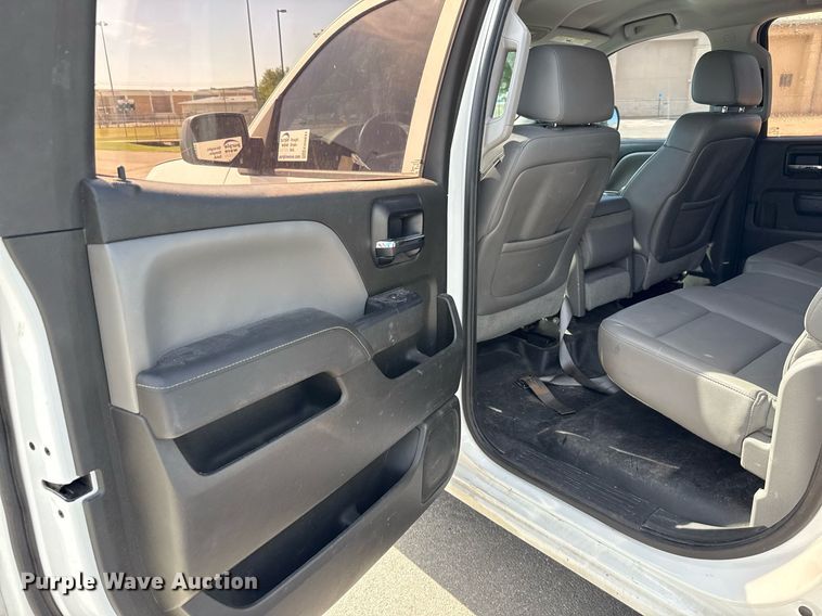 image for item ED5631 2014 Chevrolet Silverado 1500 Crew Cab pickup truck