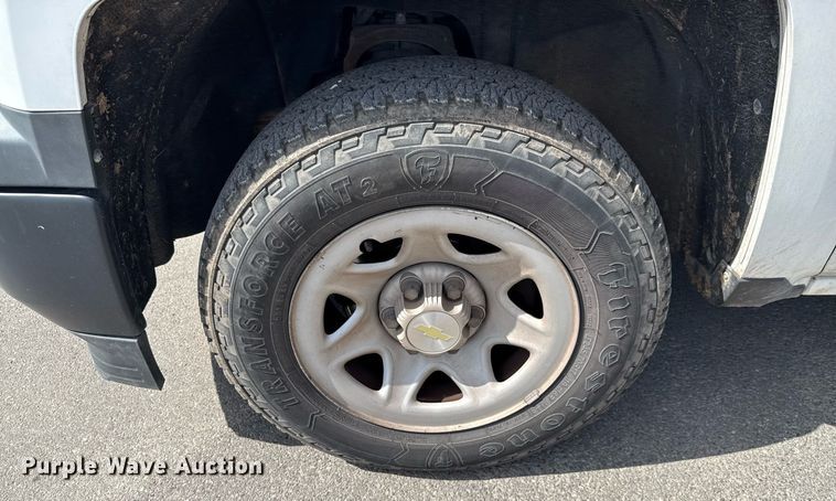 image for item ED5631 2014 Chevrolet Silverado 1500 Crew Cab pickup truck