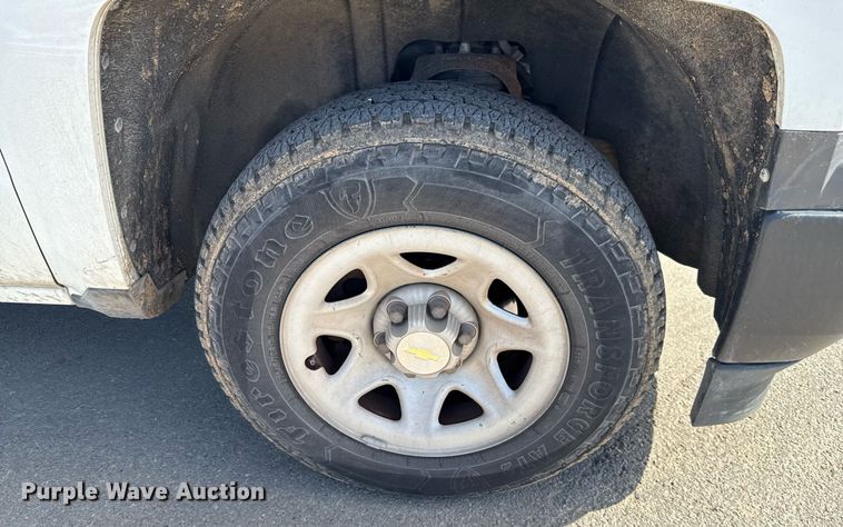 image for item ED5631 2014 Chevrolet Silverado 1500 Crew Cab pickup truck