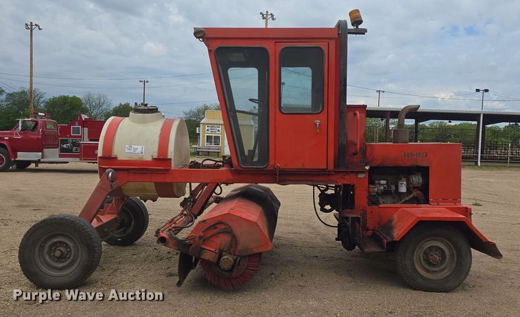 image for item EF3482 Bergkamp HB10 Hydra broom