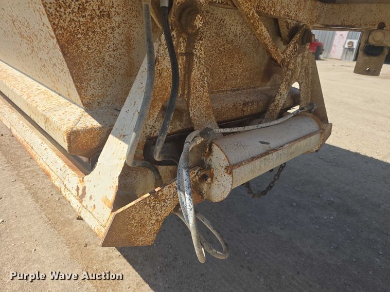 image for item EF3496 1995 Ranch bottom dump trailer