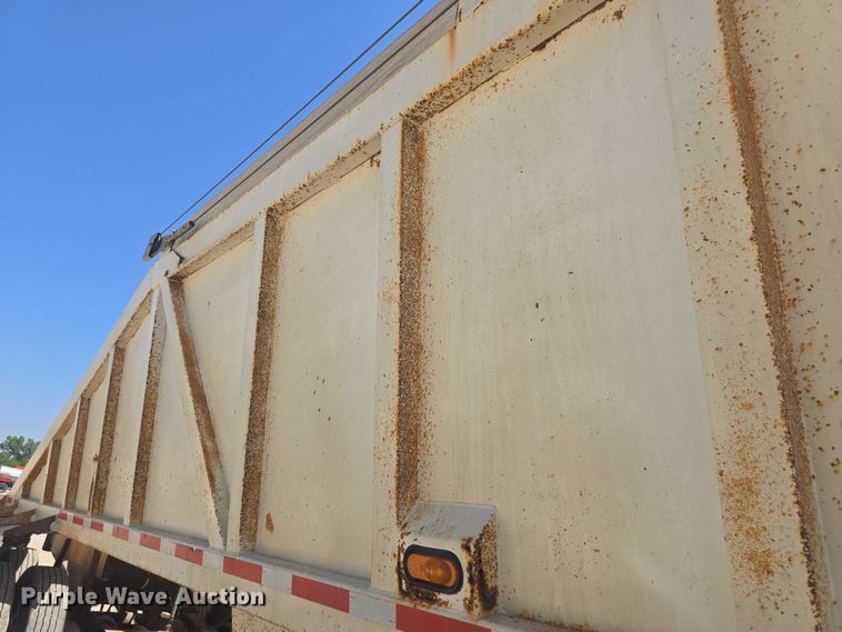 image for item EF3496 1995 Ranch bottom dump trailer
