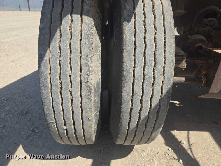 image for item EF3496 1995 Ranch bottom dump trailer
