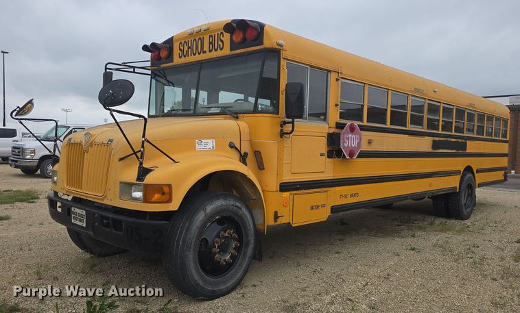 image for item EF3500 2005 International 3000 school bus