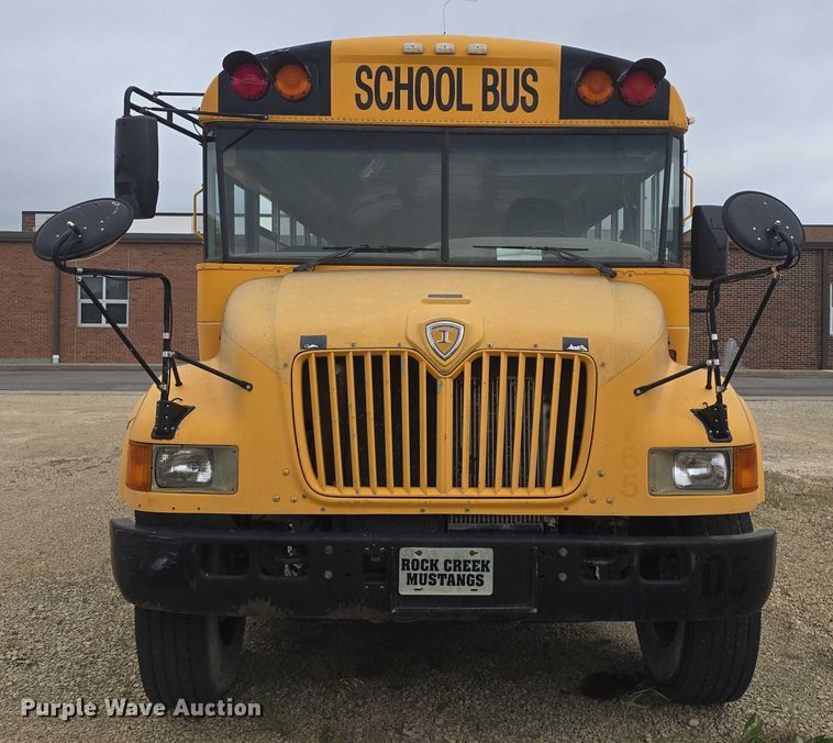 image for item EF3500 2005 International 3000 school bus