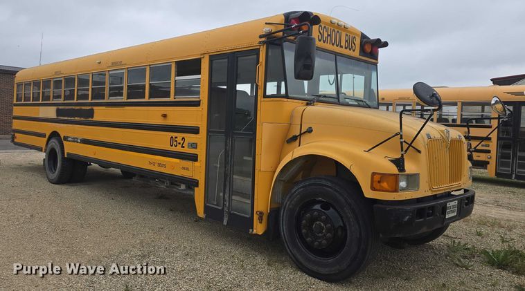 image for item EF3500 2005 International 3000 school bus