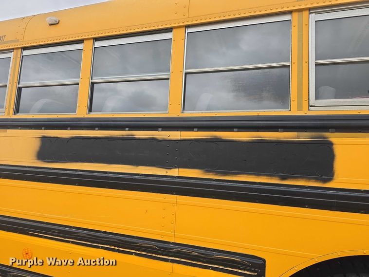 image for item EF3500 2005 International 3000 school bus