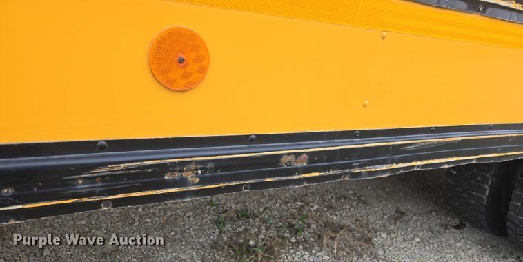 image for item EF3500 2005 International 3000 school bus