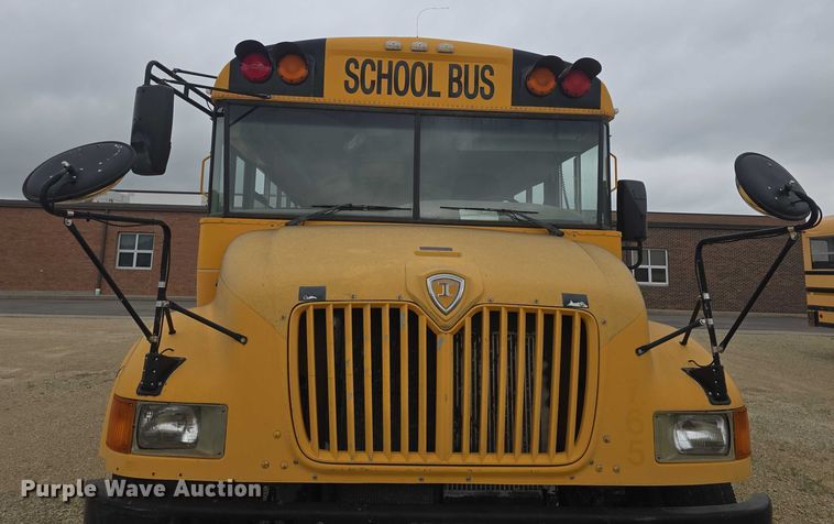 image for item EF3500 2005 International 3000 school bus