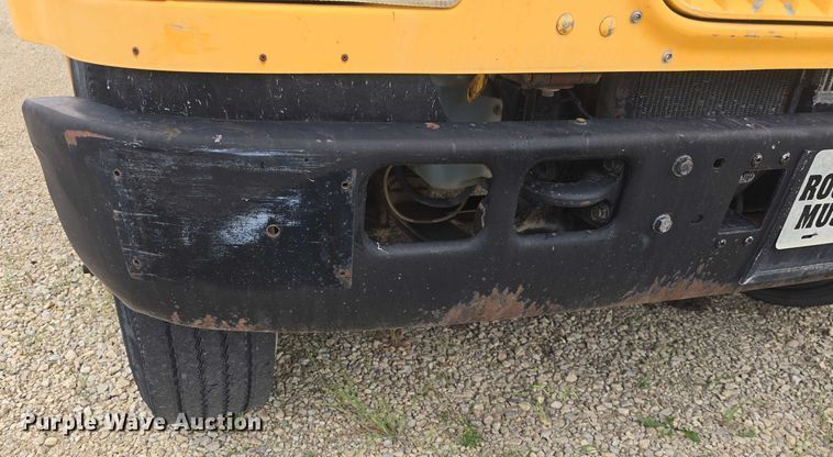 image for item EF3500 2005 International 3000 school bus