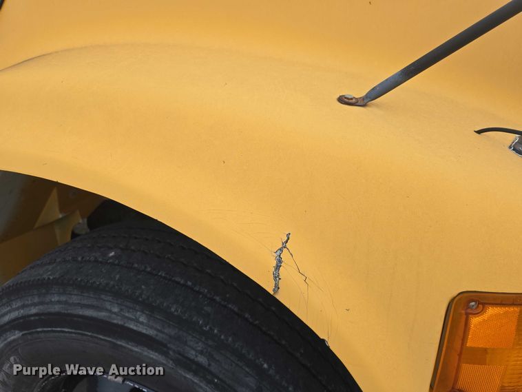 image for item EF3500 2005 International 3000 school bus