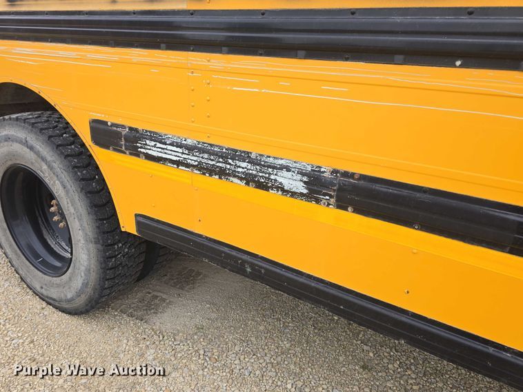image for item EF3500 2005 International 3000 school bus