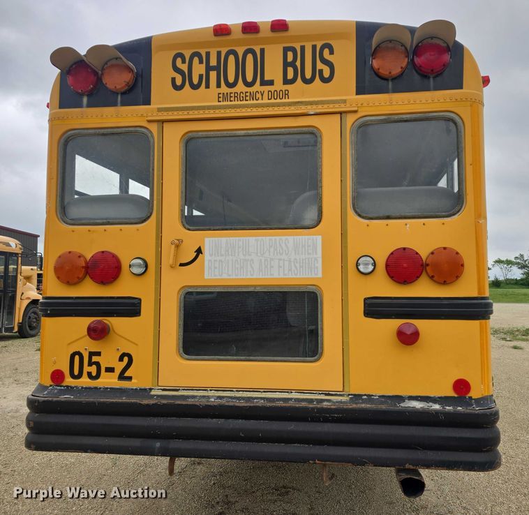 image for item EF3500 2005 International 3000 school bus