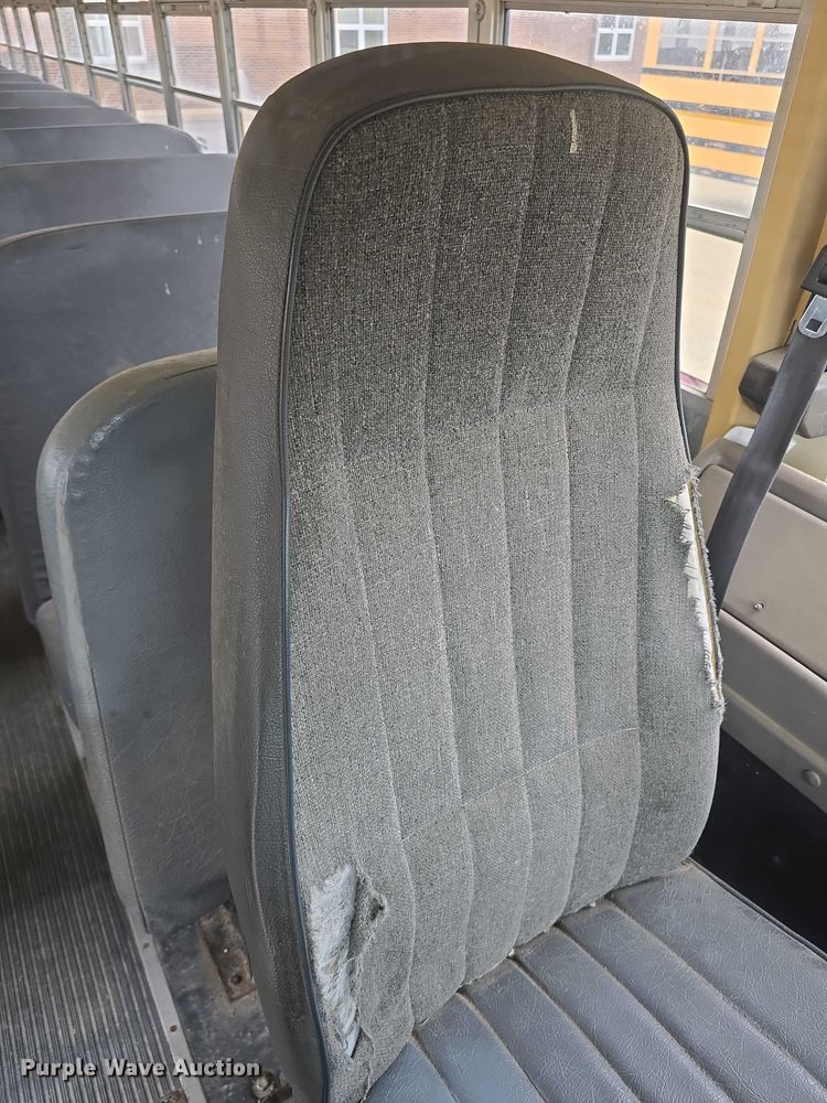 image for item EF3500 2005 International 3000 school bus