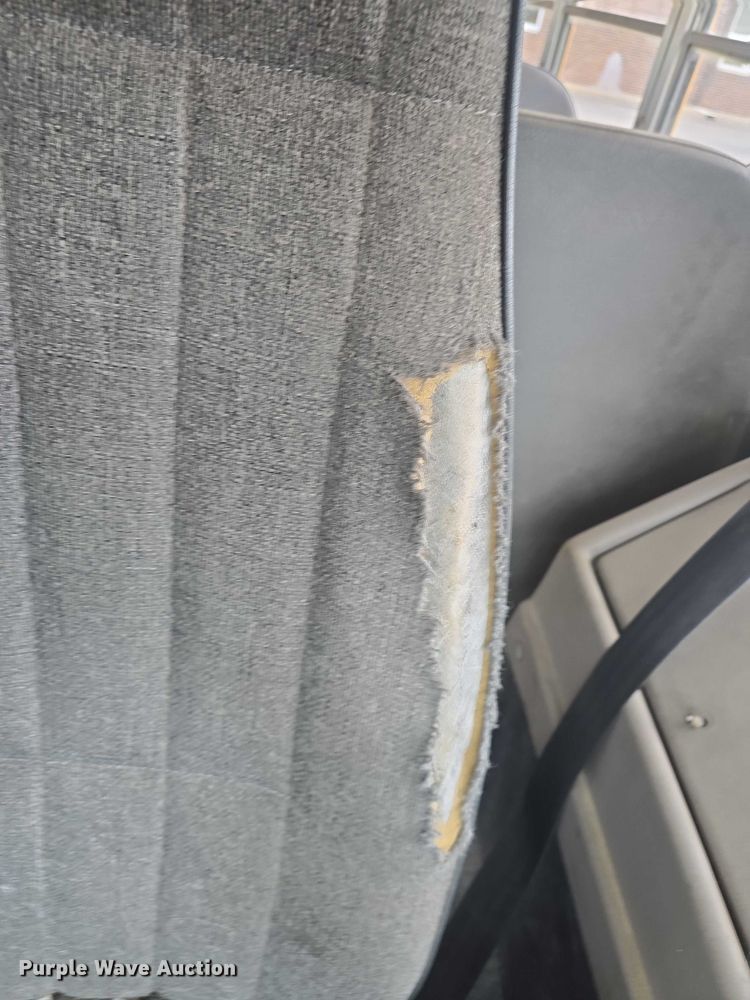 image for item EF3500 2005 International 3000 school bus