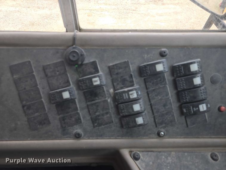 image for item EF3500 2005 International 3000 school bus