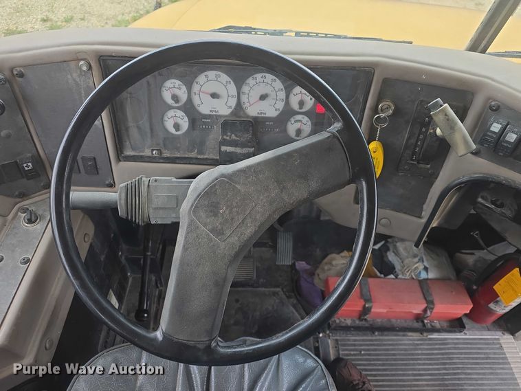 image for item EF3500 2005 International 3000 school bus