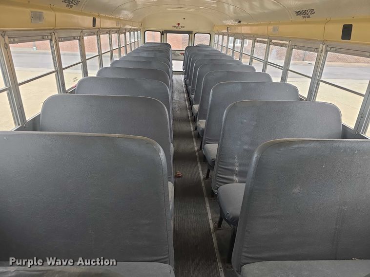 image for item EF3500 2005 International 3000 school bus