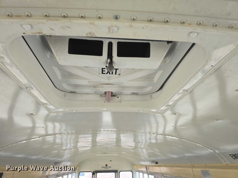image for item EF3500 2005 International 3000 school bus