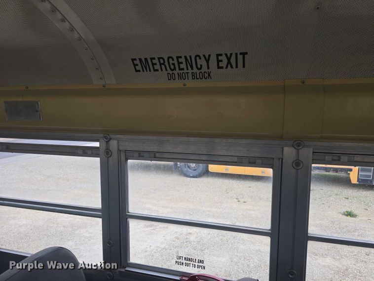 image for item EF3500 2005 International 3000 school bus