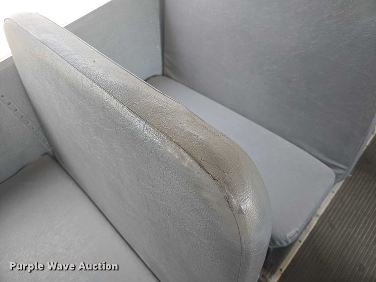 image for item EF3500 2005 International 3000 school bus