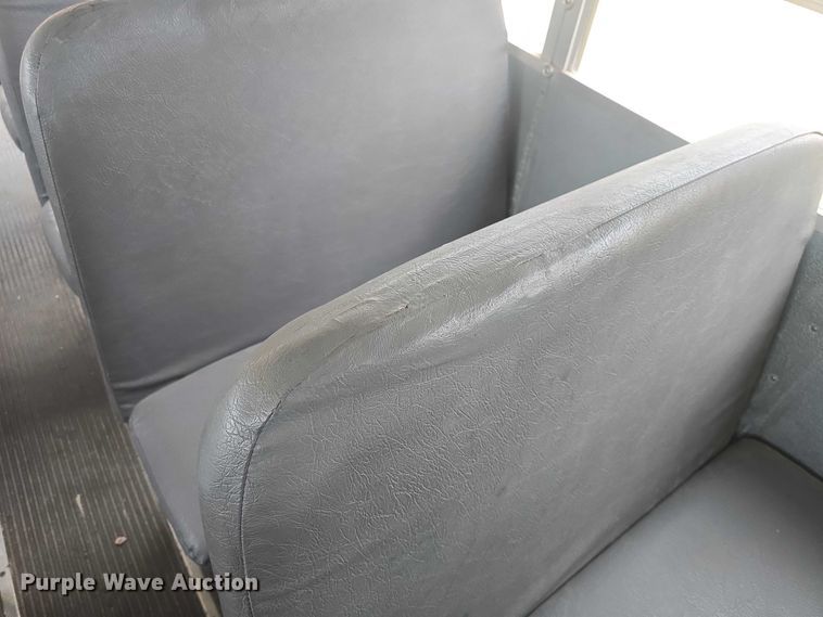 image for item EF3500 2005 International 3000 school bus