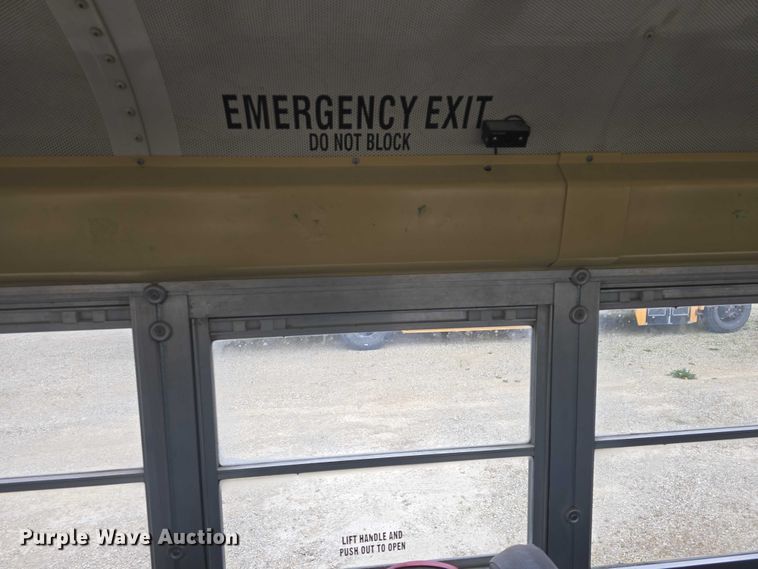 image for item EF3500 2005 International 3000 school bus