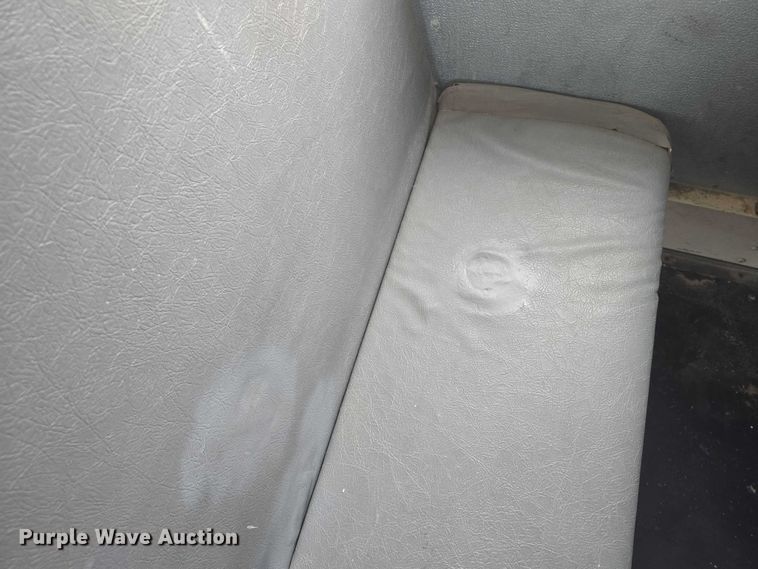 image for item EF3500 2005 International 3000 school bus