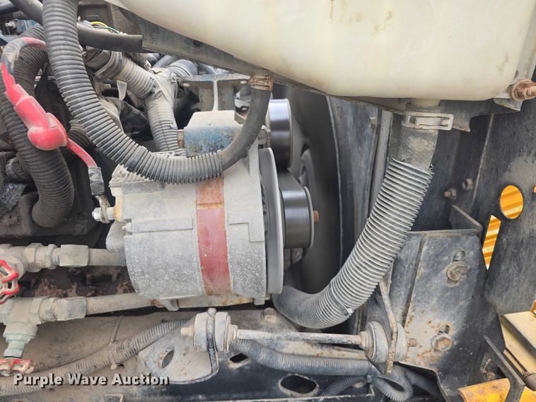 image for item EF3500 2005 International 3000 school bus