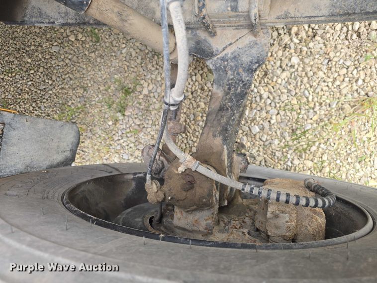 image for item EF3500 2005 International 3000 school bus