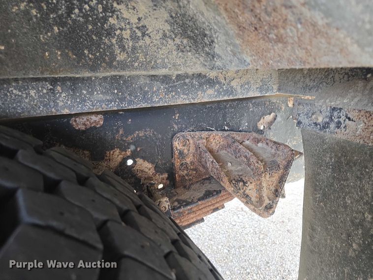 image for item EF3500 2005 International 3000 school bus