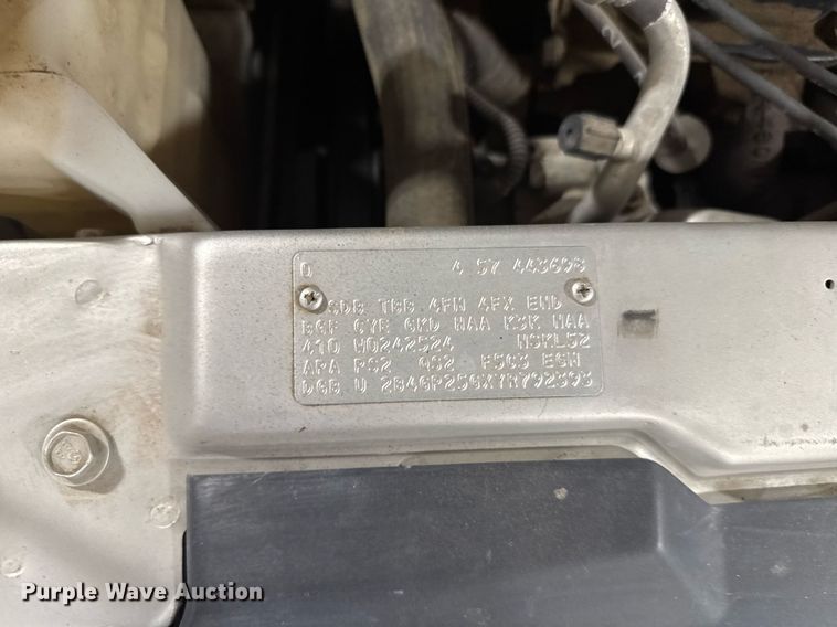 image for item EG6448 2000 Dodge Caravan van