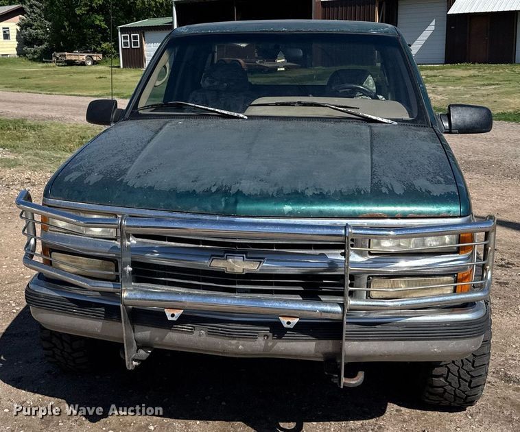 image for item EG6449 1995 Chevrolet K1500 Silverado Ext. Cab pickup truck