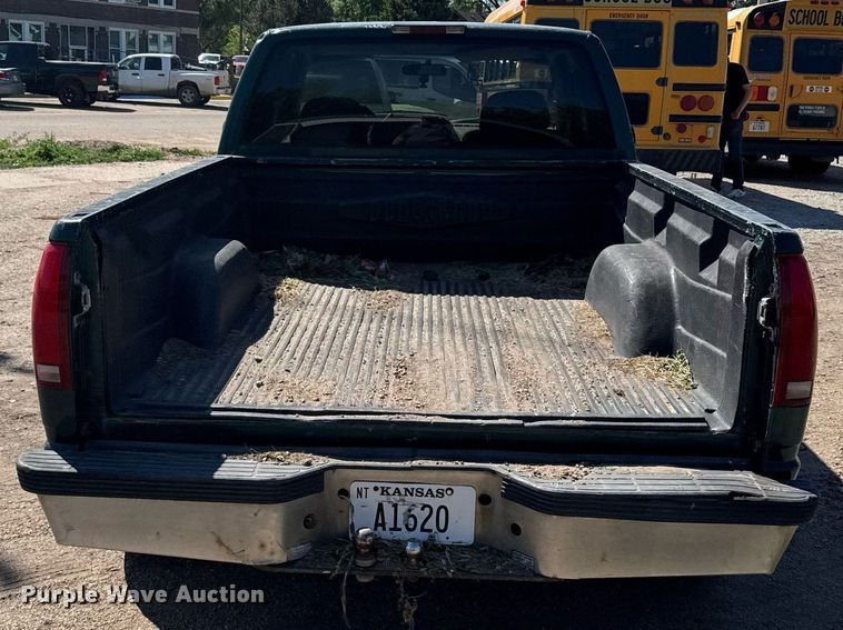 image for item EG6449 1995 Chevrolet K1500 Silverado Ext. Cab pickup truck