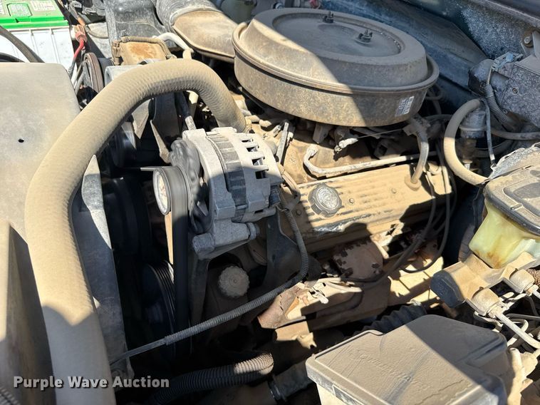 image for item EG6449 1995 Chevrolet K1500 Silverado Ext. Cab pickup truck