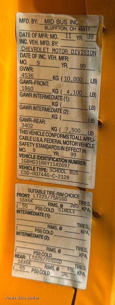 image for item EG6451 2000 Chevrolet Express 3500 school bus