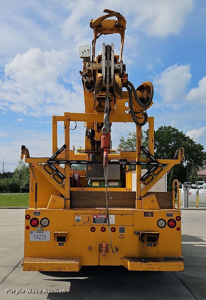 image for item EJ0023 2001 Freightliner FL70 digger derrick truck