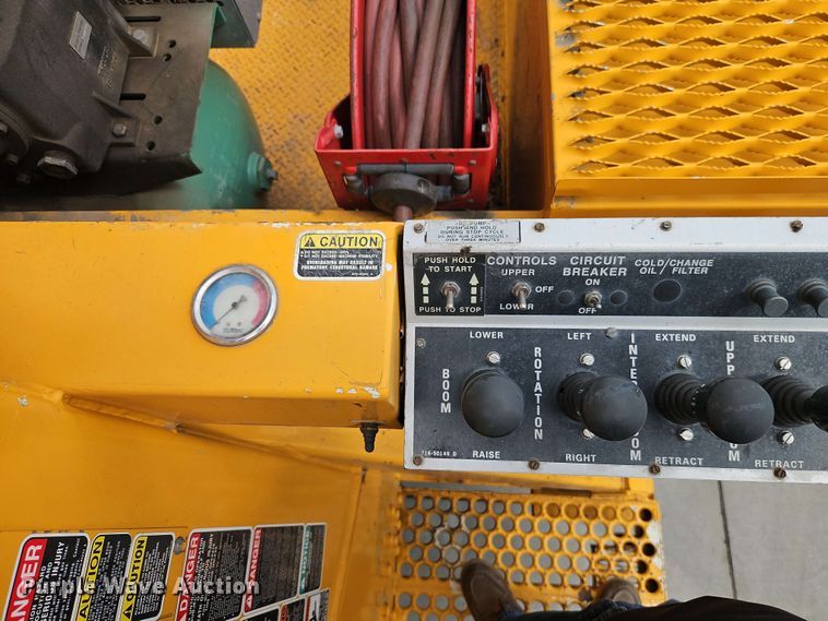 image for item EJ0023 2001 Freightliner FL70 digger derrick truck