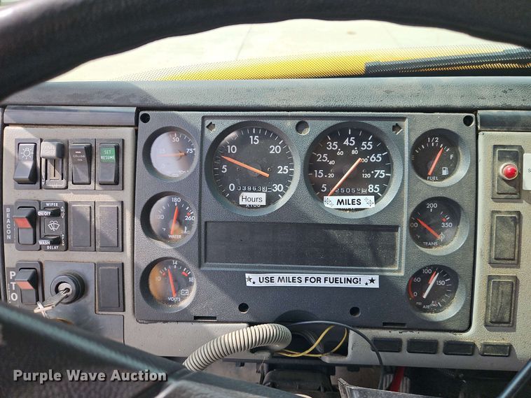 image for item EJ0023 2001 Freightliner FL70 digger derrick truck