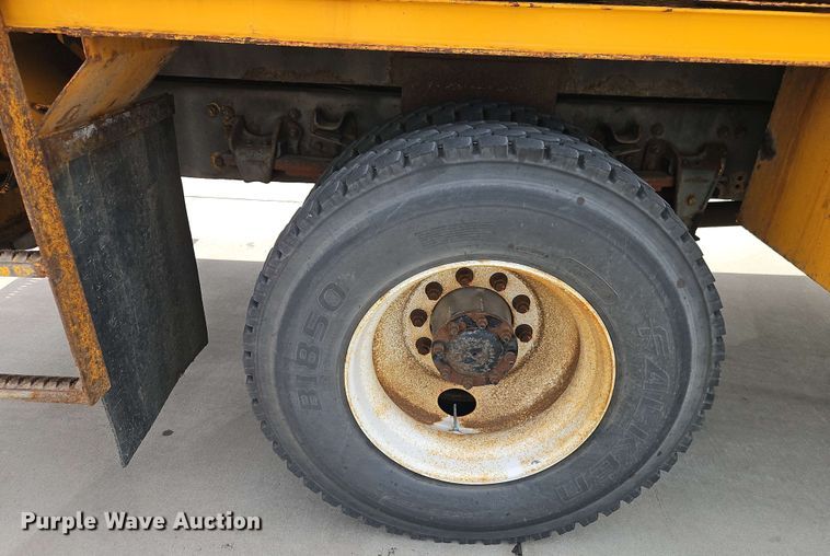 image for item EJ0023 2001 Freightliner FL70 digger derrick truck